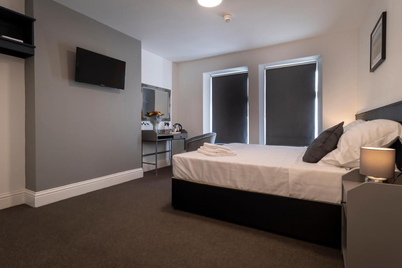 The Friendship Hotel Stocksbridge  Екстер'єр фото