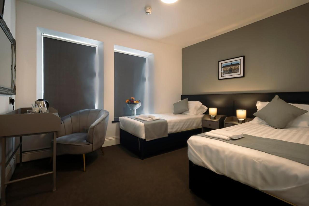 The Friendship Hotel Stocksbridge  Екстер'єр фото