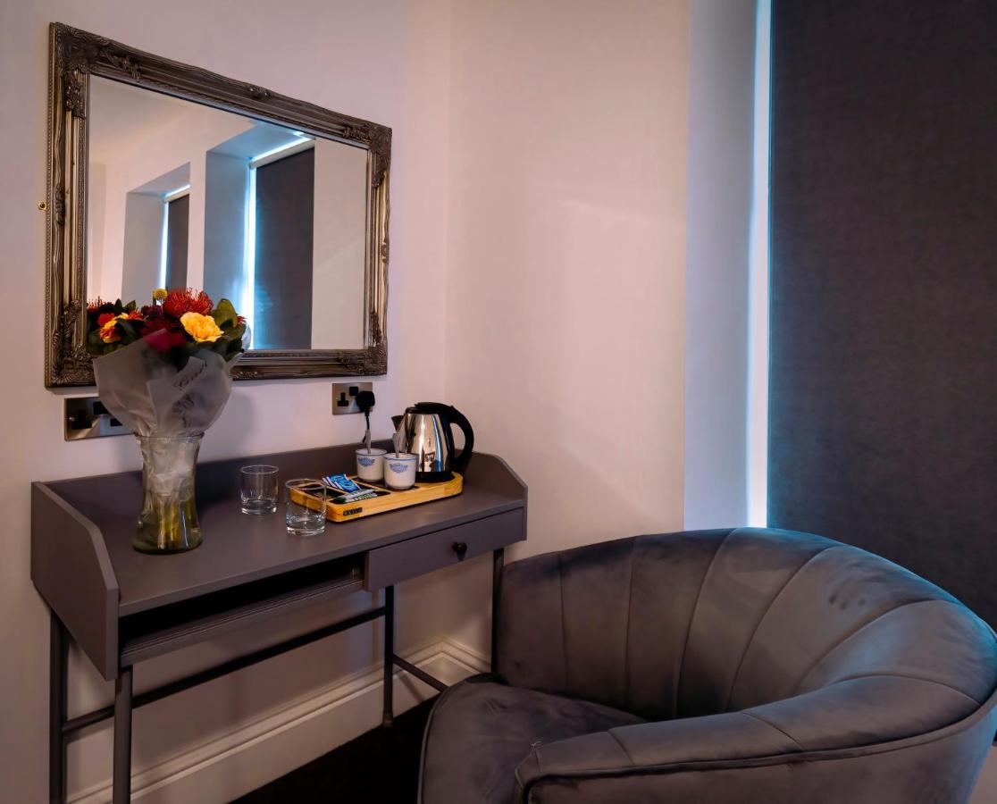 The Friendship Hotel Stocksbridge  Екстер'єр фото