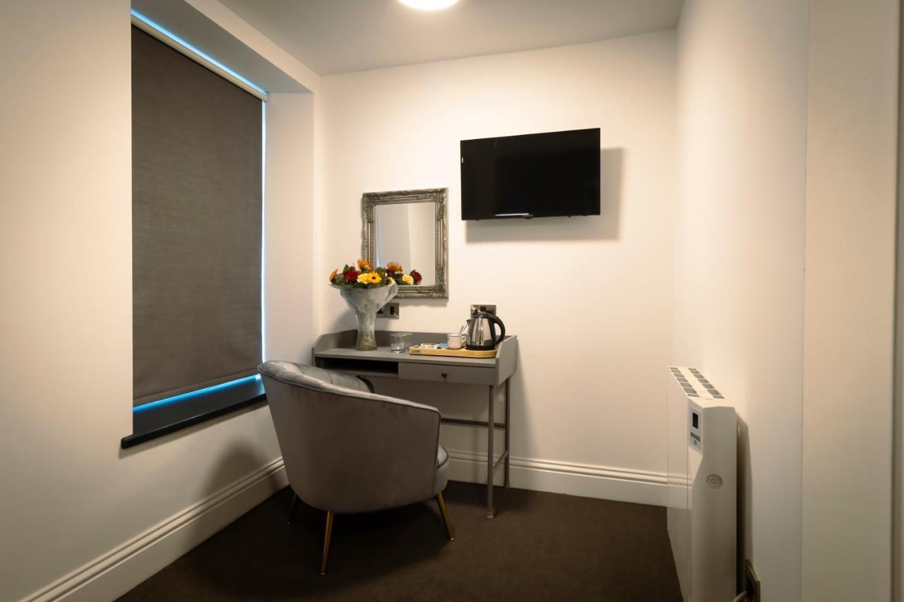 The Friendship Hotel Stocksbridge  Екстер'єр фото