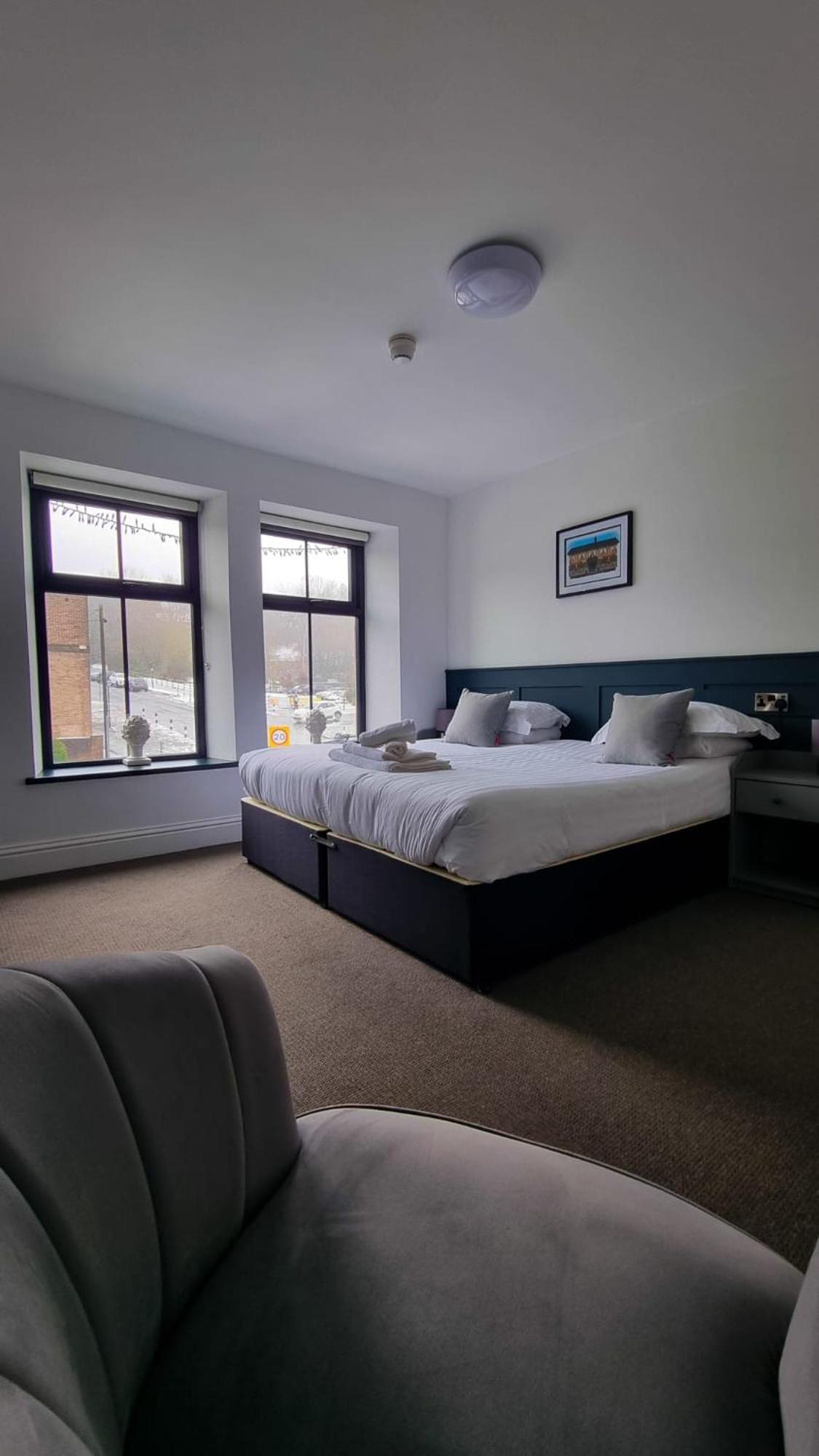 The Friendship Hotel Stocksbridge  Екстер'єр фото