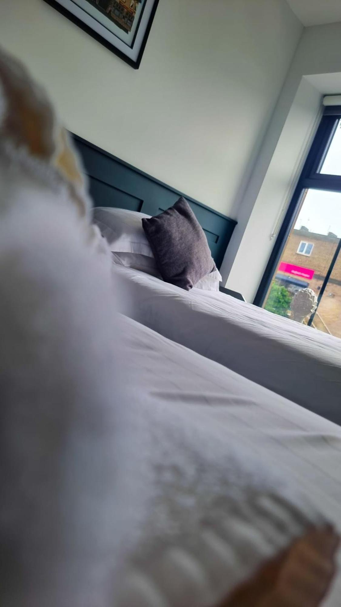 The Friendship Hotel Stocksbridge  Екстер'єр фото