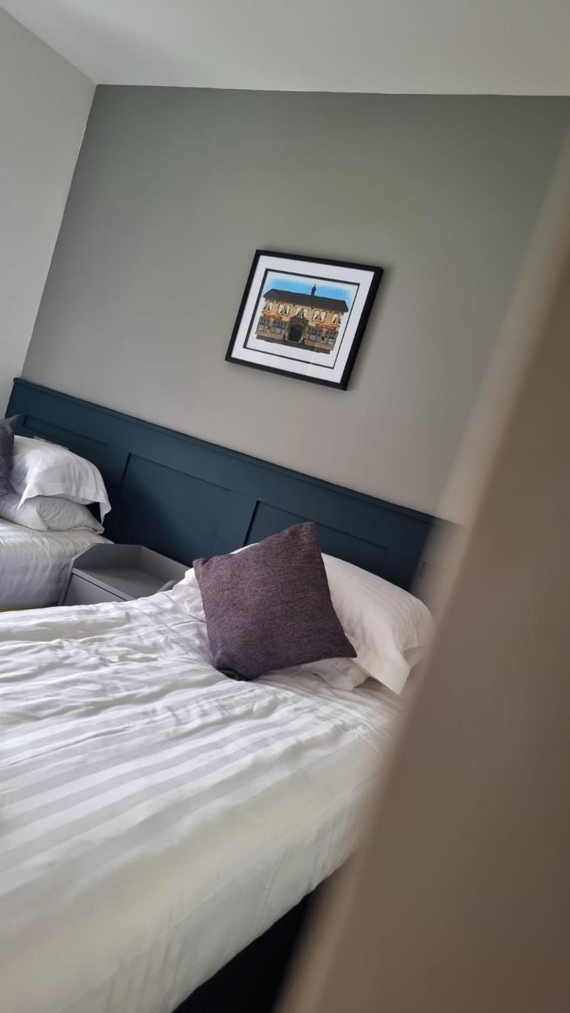 The Friendship Hotel Stocksbridge  Екстер'єр фото